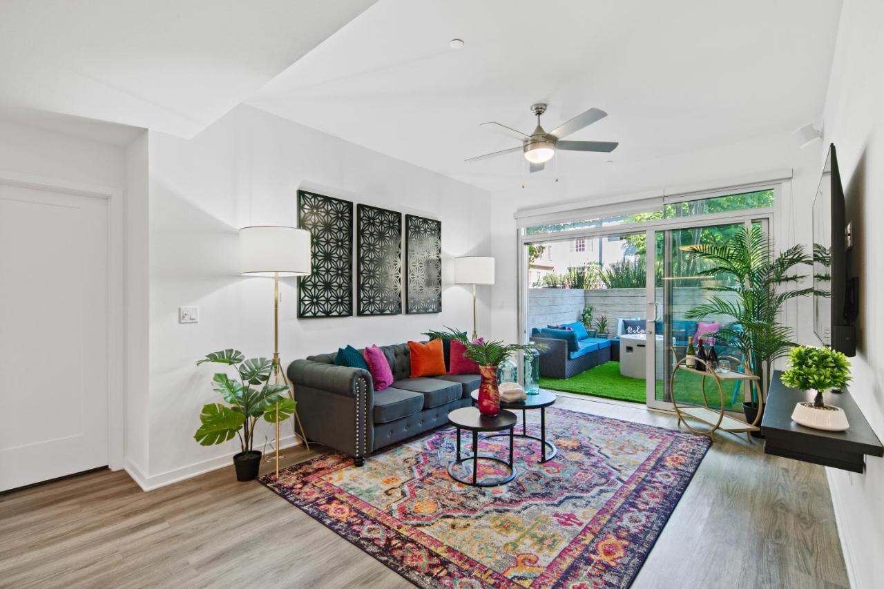 Fairfax District Chic City Oasis 2 Bedroom Apt With Den 136 Лос Анджелис Екстериор снимка
