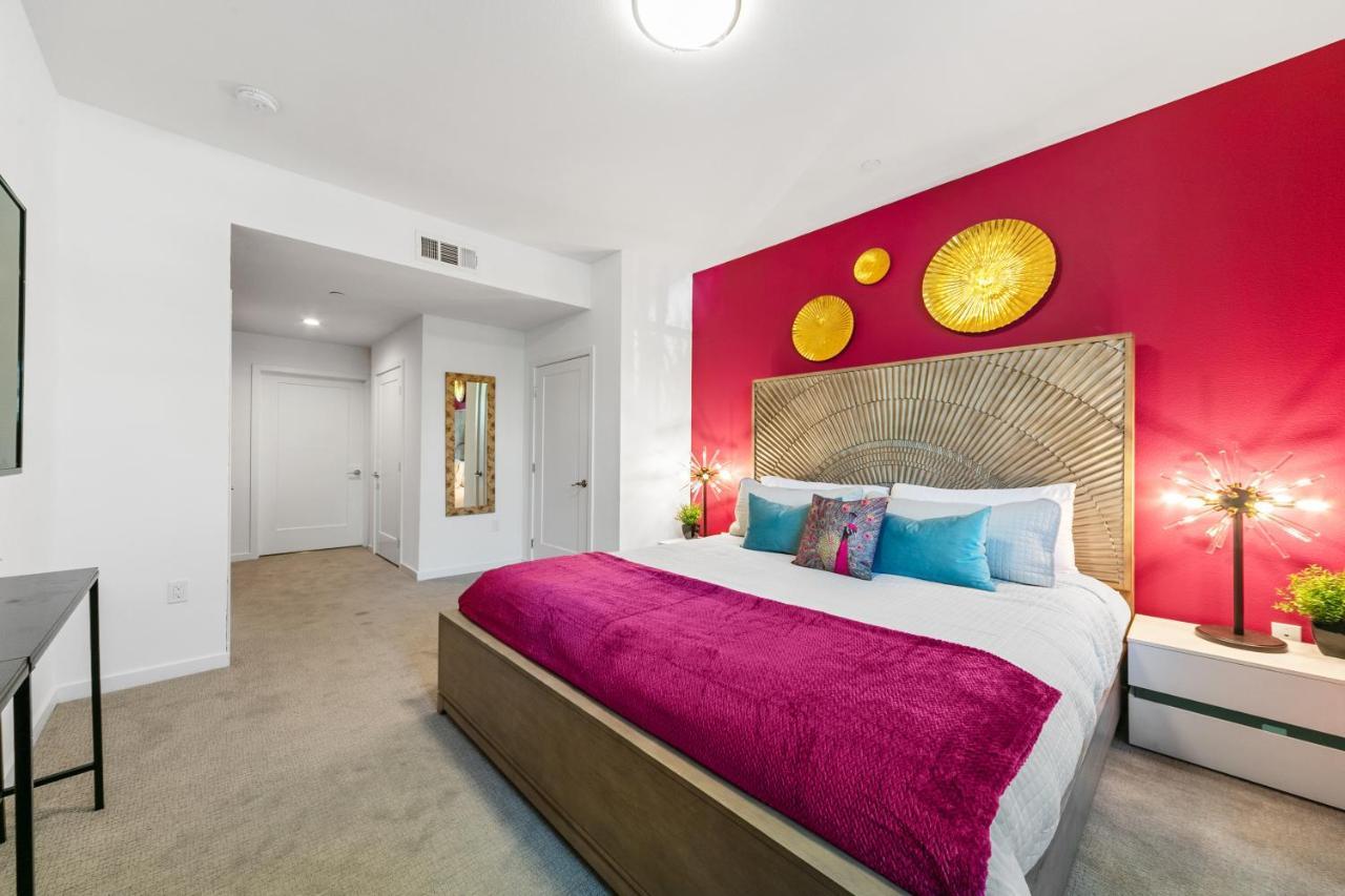 Fairfax District Chic City Oasis 2 Bedroom Apt With Den 136 Лос Анджелис Екстериор снимка